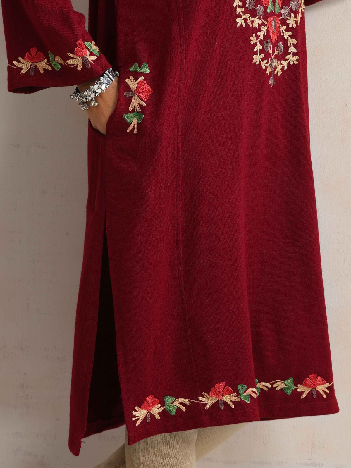 trueBrowns Maroon Kashmiri Embroidered Woollen Phiran Kurta | Grocsy