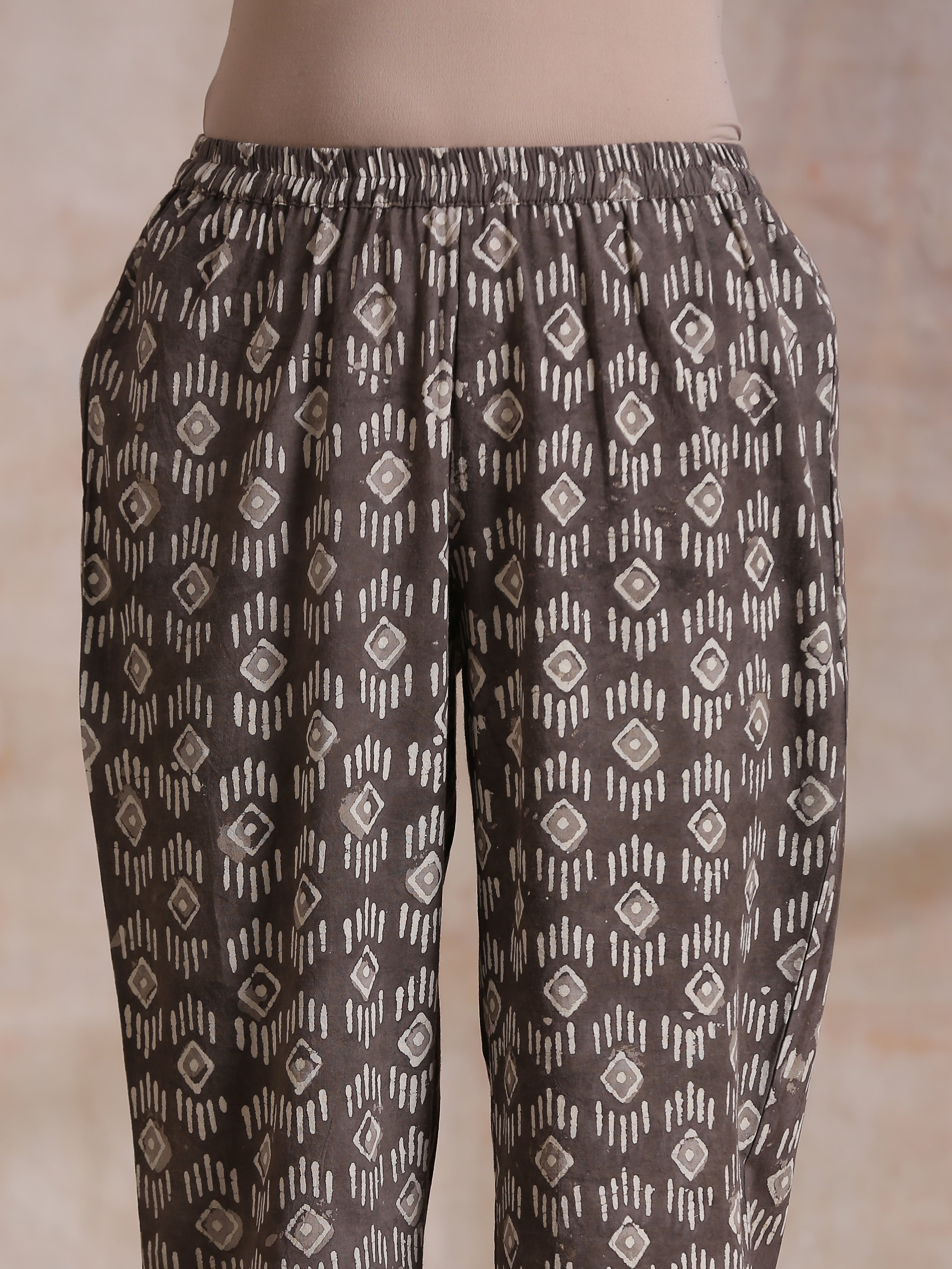 trueBrowns Clay Dabu Geometric Print Cotton Angrakha Kurta Pant Set | Grocsy