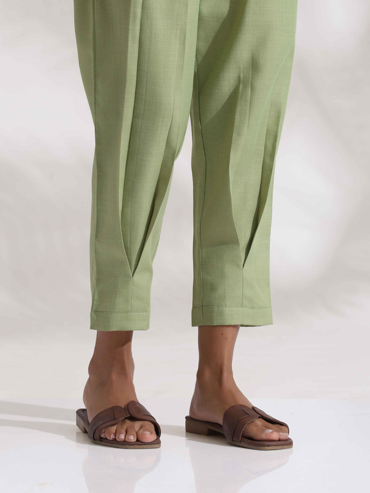 trueBrowns Green Slub Pleated Co-ord Set | Grocsy