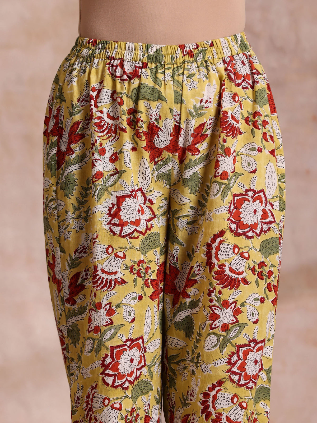 trueBrowns Red Overall Floral On White Cotton Block Print Kurta Pant Set | Grocsy