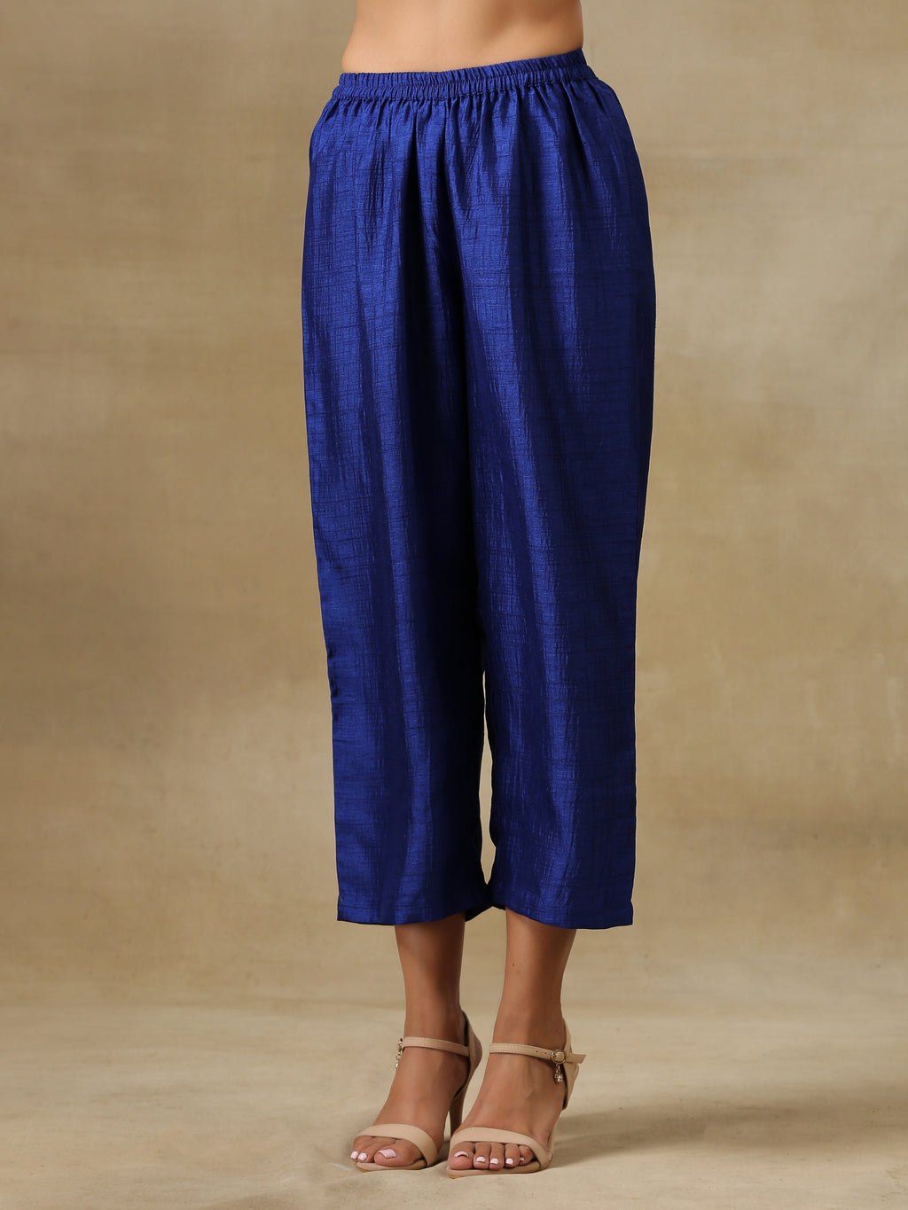 trueBrowns Blue Textured Silk Puff Sleeve Kurta Pant Set | Grocsy