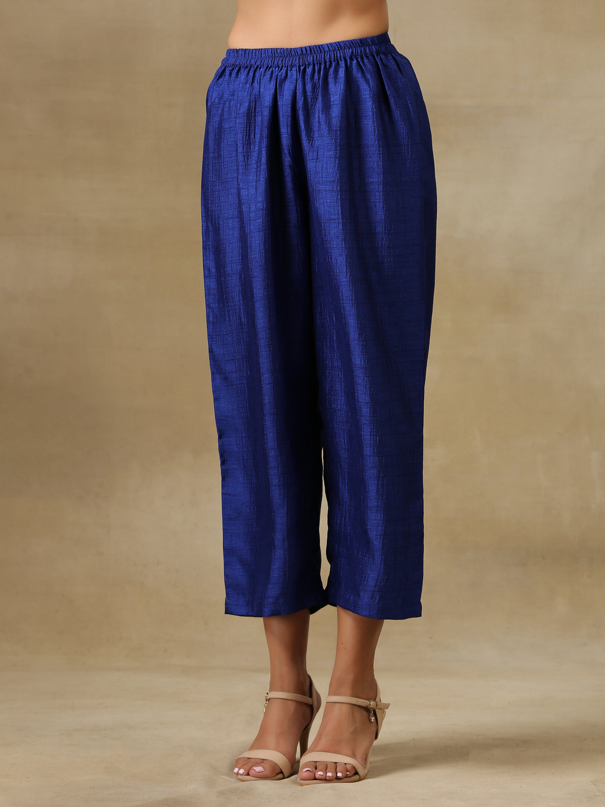 trueBrowns Blue Textured Silk Puff Sleeve Kurta Pant Set | Grocsy
