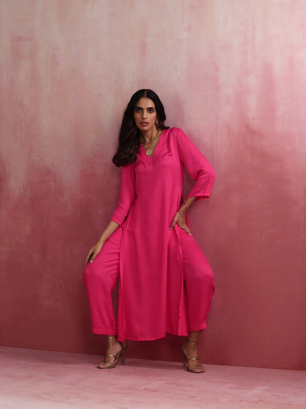 trueBrowns Pink Modal High Slit Kurta Set | Grocsy