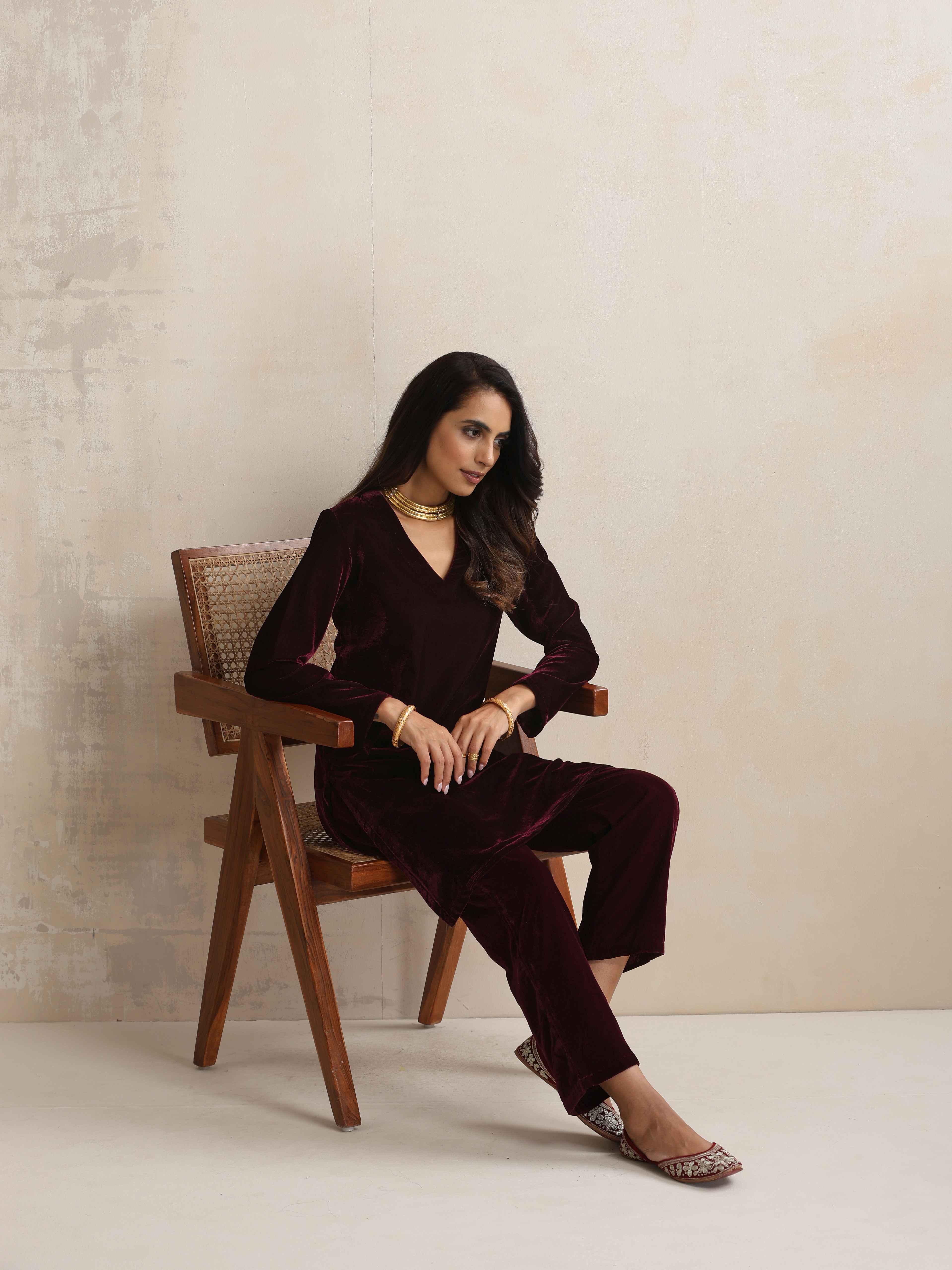 trueBrowns Purple Velvet Kurta Co-ord Set | Grocsy