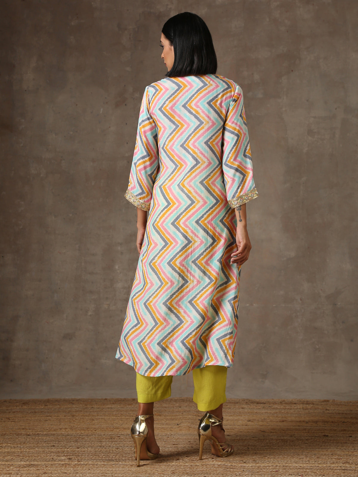 trueBrowns Multicolour Lehariya Printed Silk Kurta Pant Set | Grocsy