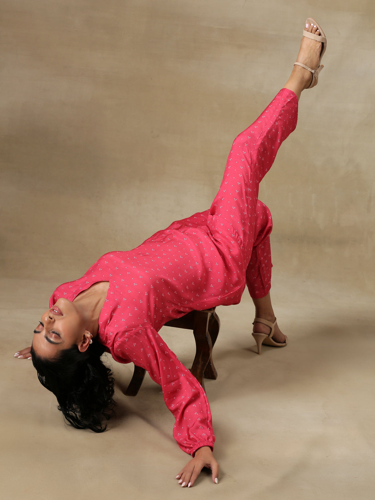 trueBrowns Pink Bandhani Printed Silk Gathered Sleeve Co-Ord Set | Grocsy