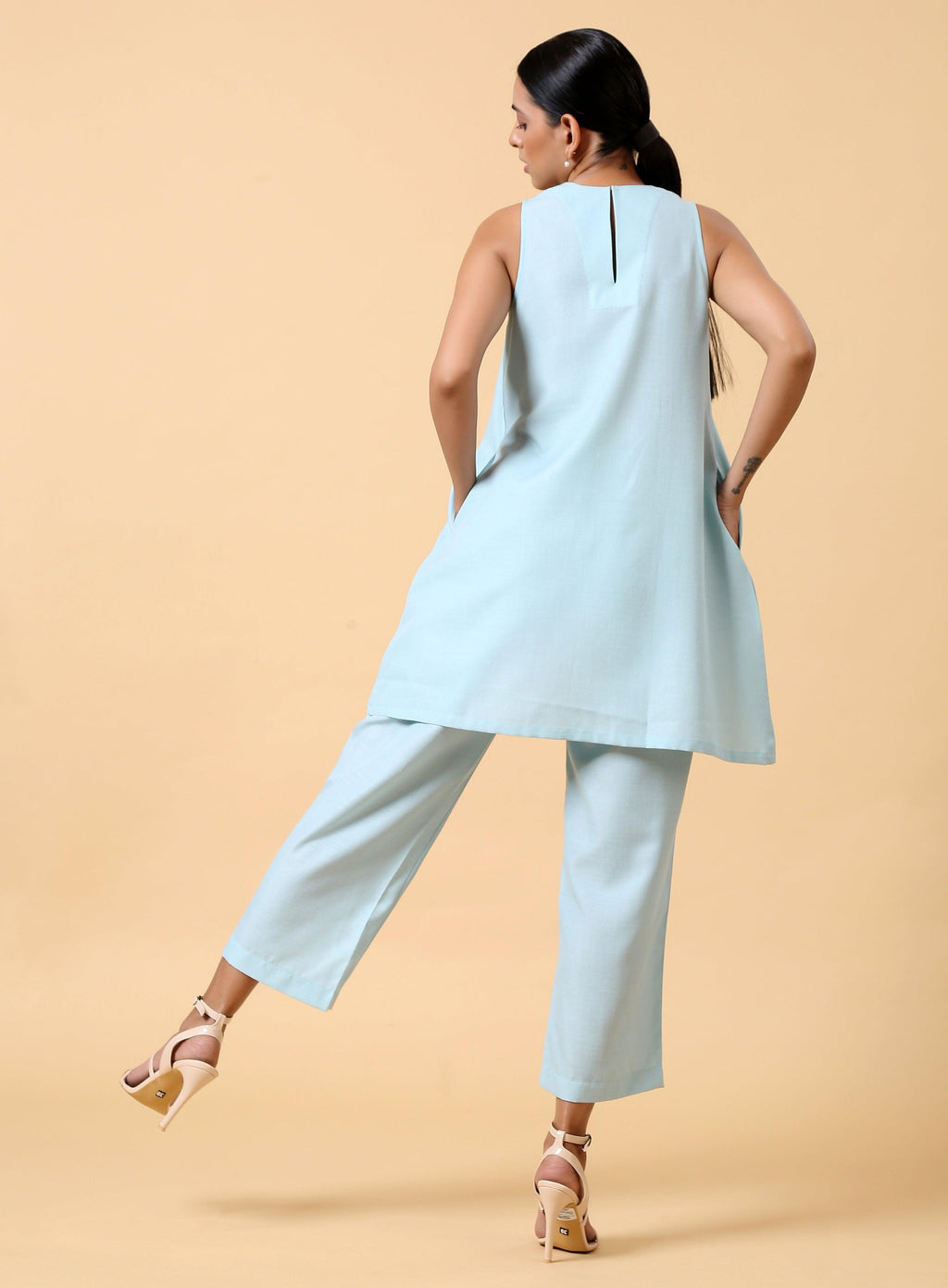 trueBrowns Cotton Linen Light Blue Sleeveless Co-Ord Set | Grocsy