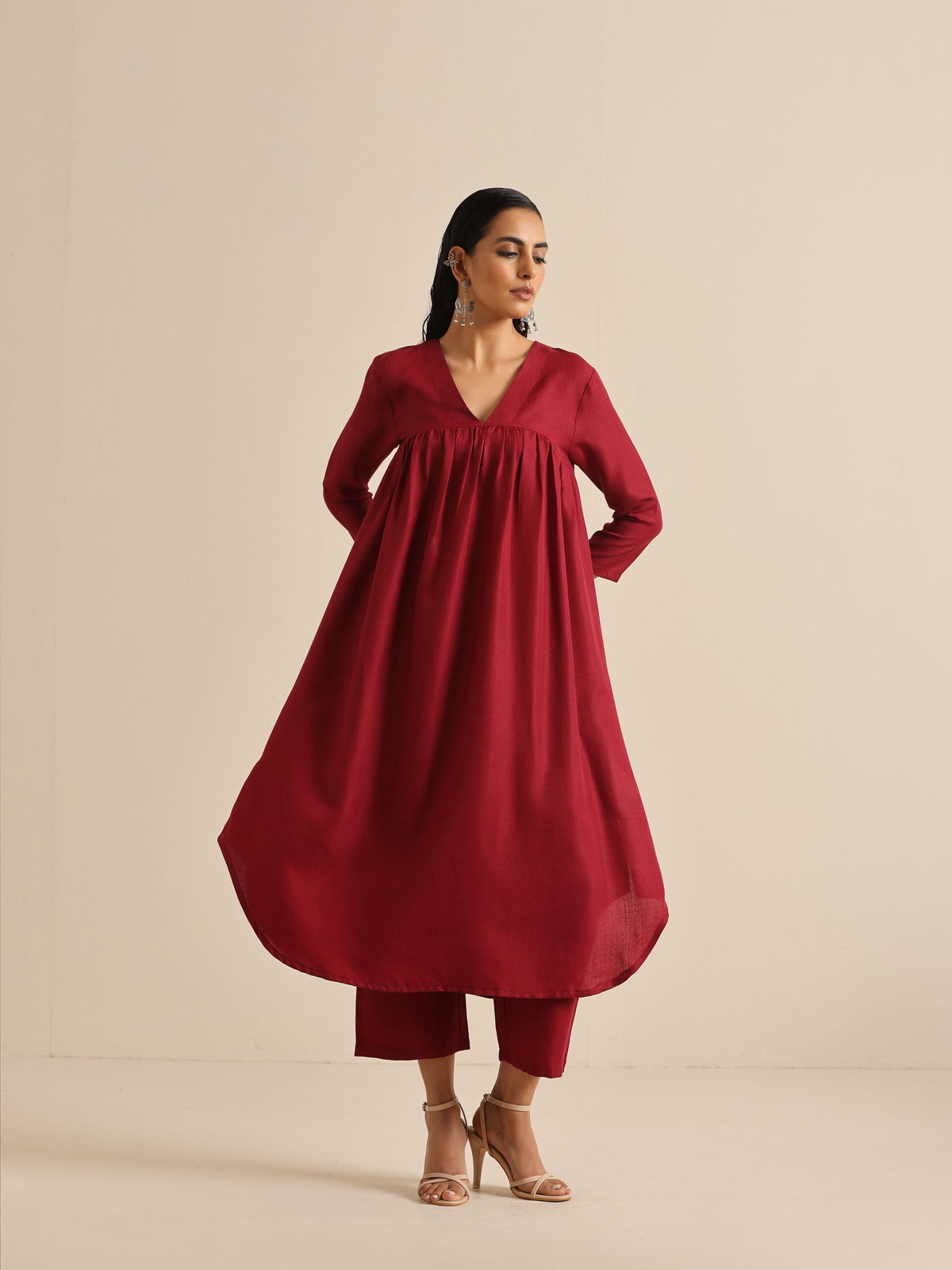 trueBrowns Maroon Slub Gathered Kurta Pant Set | Grocsy