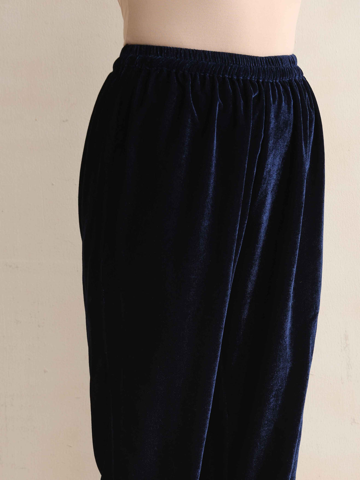 trueBrowns Blue Velvet Kurta Co-ord Set | Grocsy