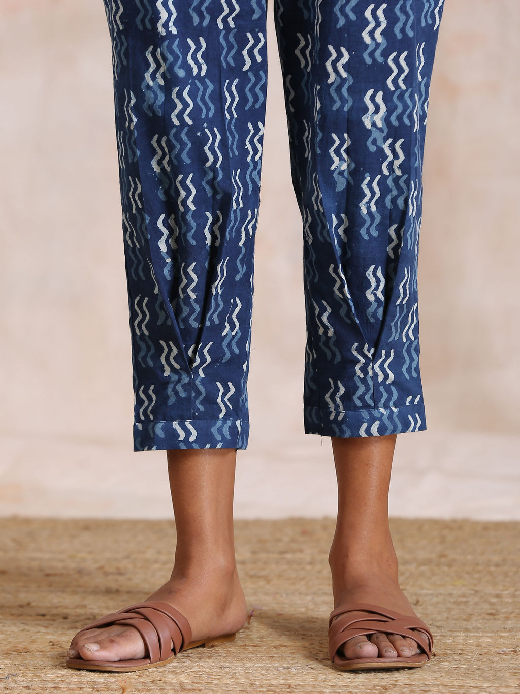 trueBrowns Indigo Dabu Zig-Zag Motifs Print Cotton Sleeveless Co-Ord Set | Grocsy