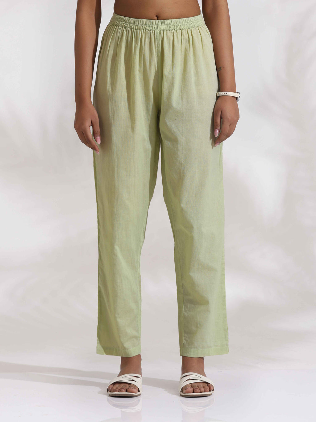 trueBrowns Green Cotton Floral Embroidered Kurta Co-ord Set | Grocsy