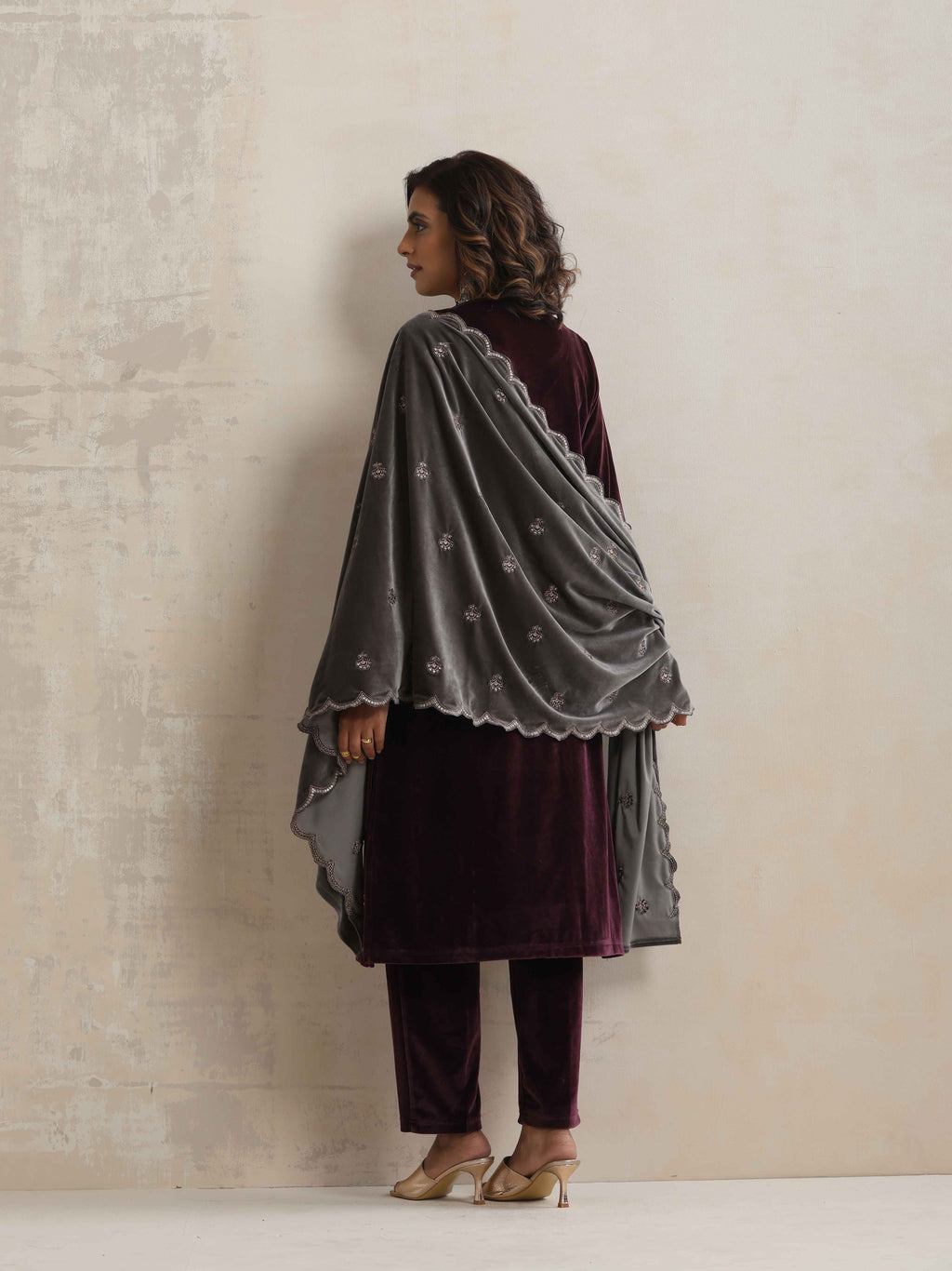 trueBrowns Purple Velvet Embroidered Kurta Pant Dupatta Set | Grocsy