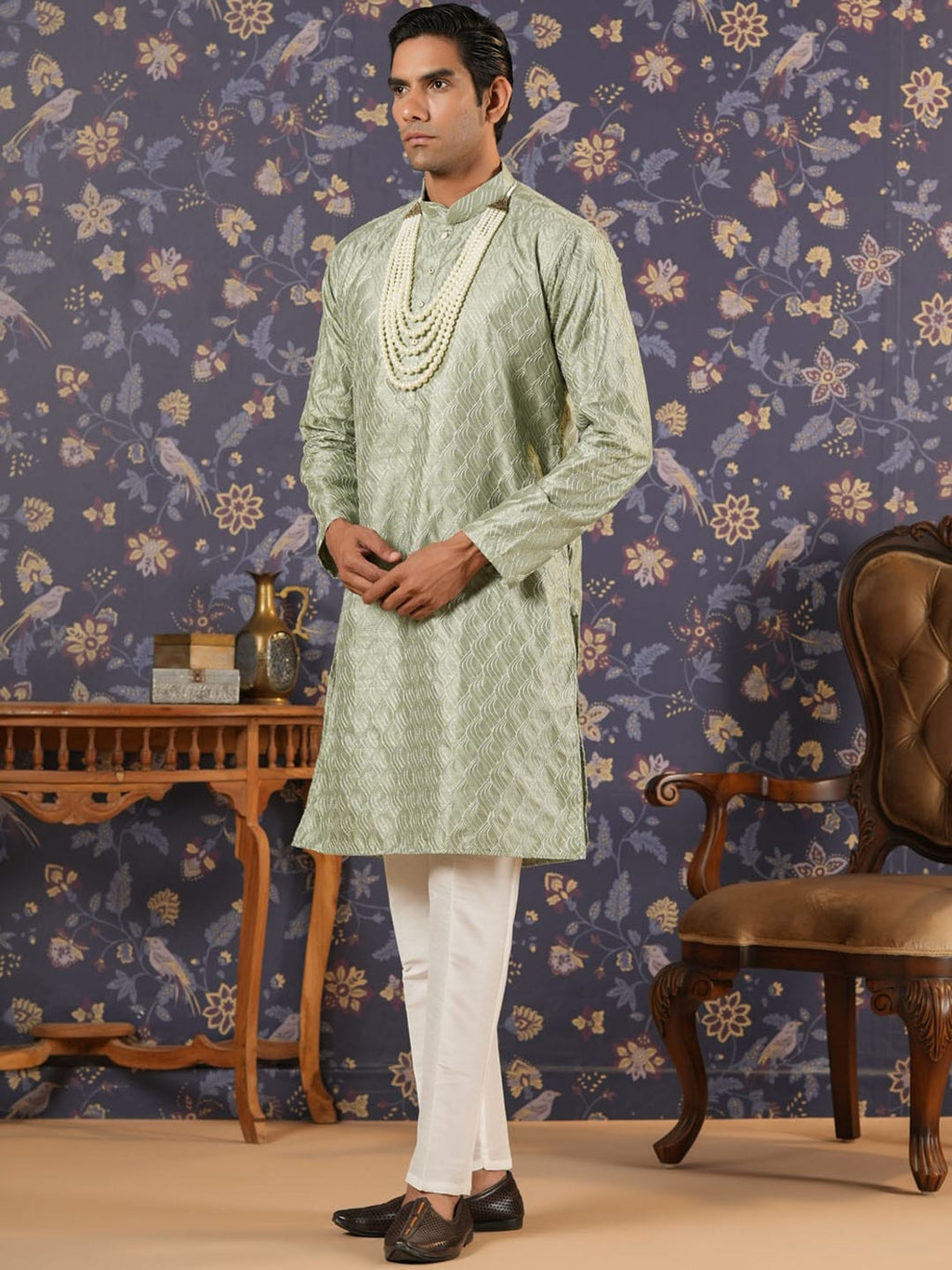 House of Pataudi Ethnic Motifs Embroidered Mandarin Collar Straight Kurta With Trouser | Grocsy