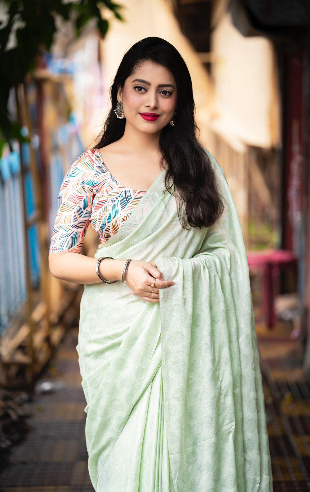 Green Poly Crepe Ethnic Motifs Saree with Unstitched Blouse - A2M | Grocsy