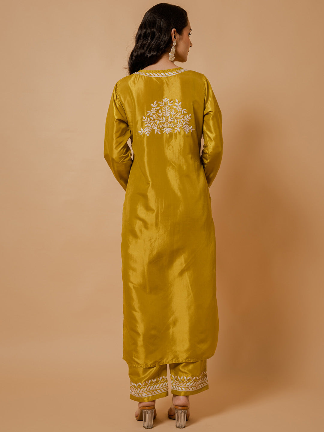 HOUSE OF KARI Floral Embroidered Silk Chikankari Kurta | Grocsy