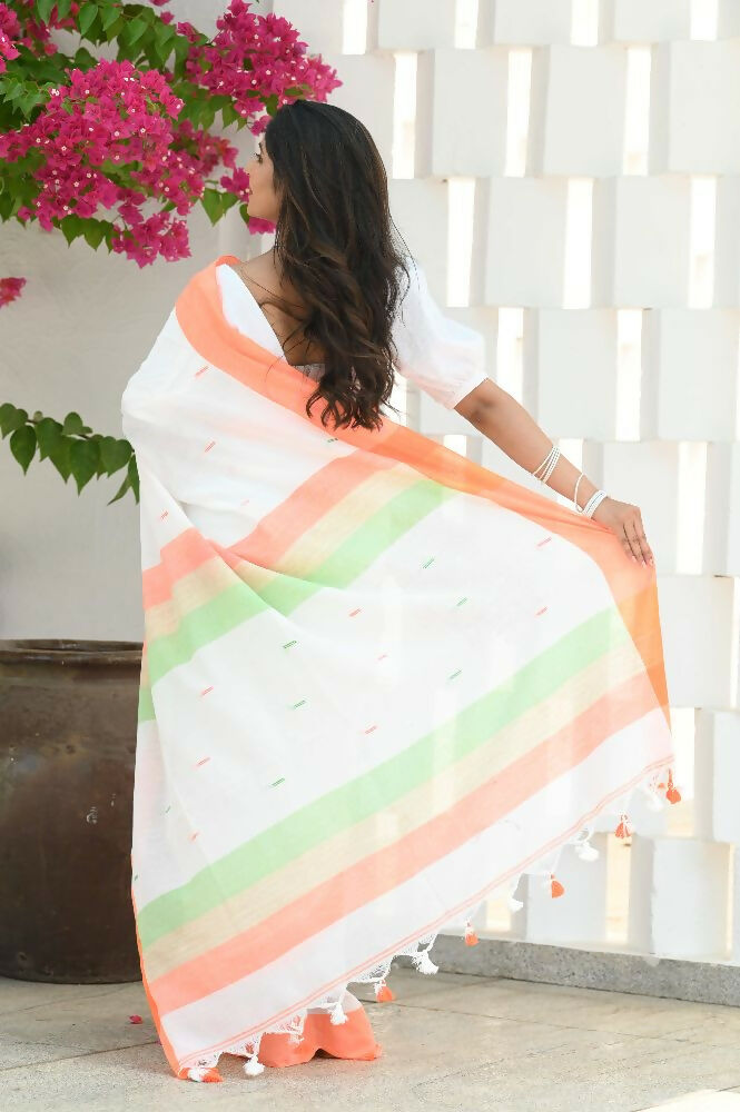 Beatitude White Cotton Handloom Saree | Grocsy