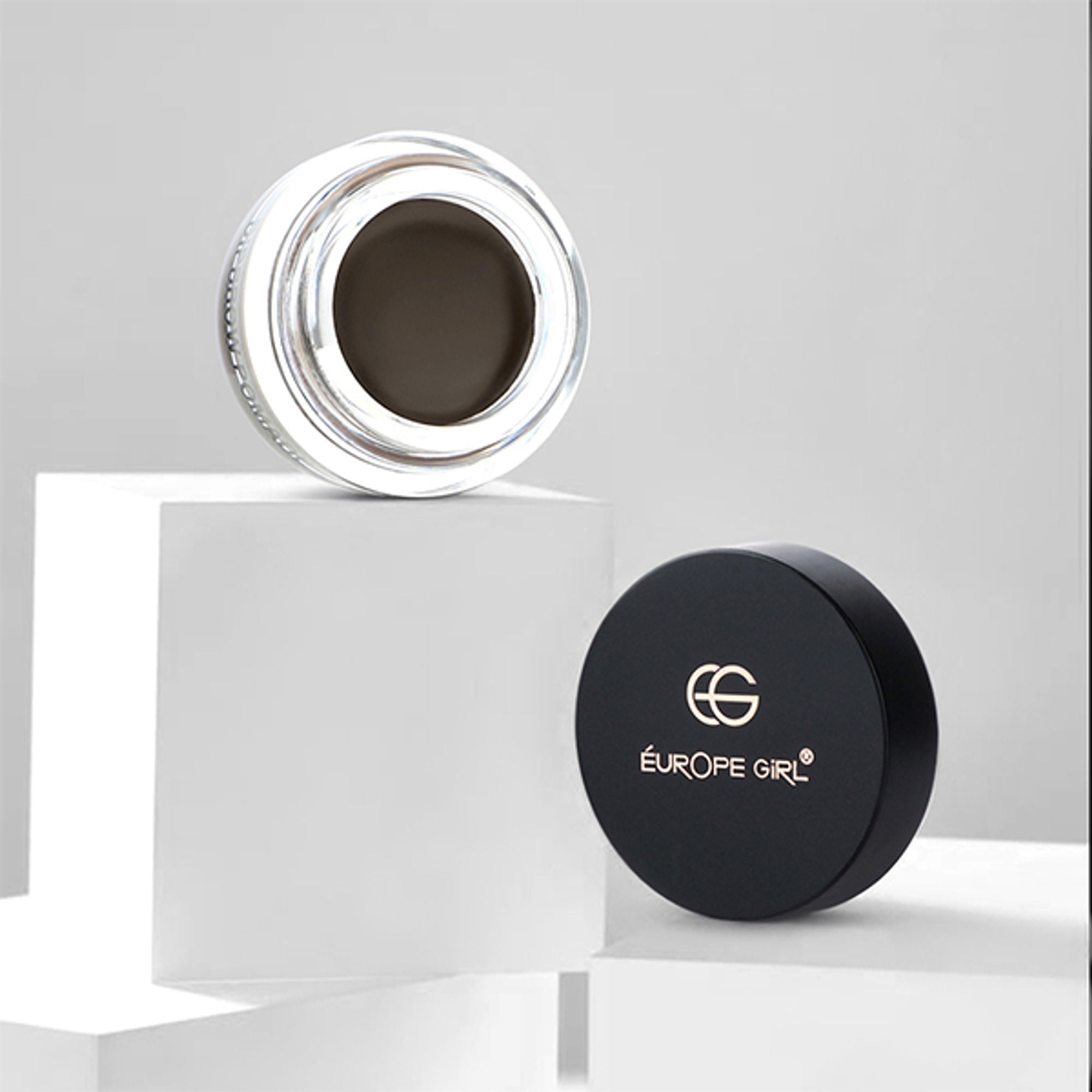 Europe Girl Dipbrow Pomade - Medium Brown | Grocsy