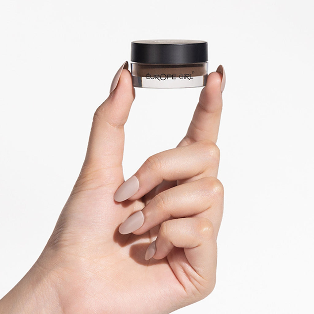 Europe Girl Dipbrow Pomade - Medium Brown | Grocsy