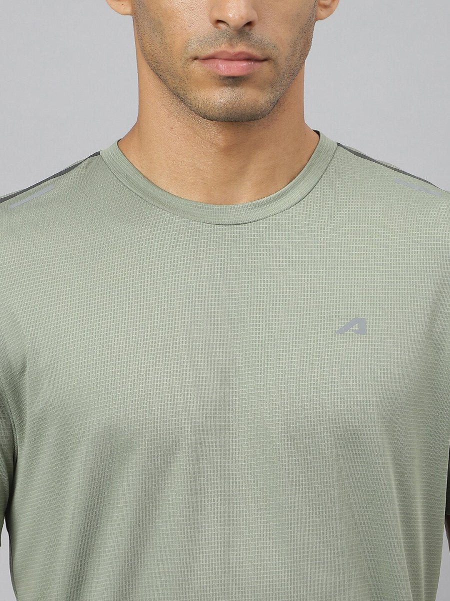 Alcis Men Drytech+ Anti-Static Slim-Fit Round Neck Running T-Shirt | Grocsy