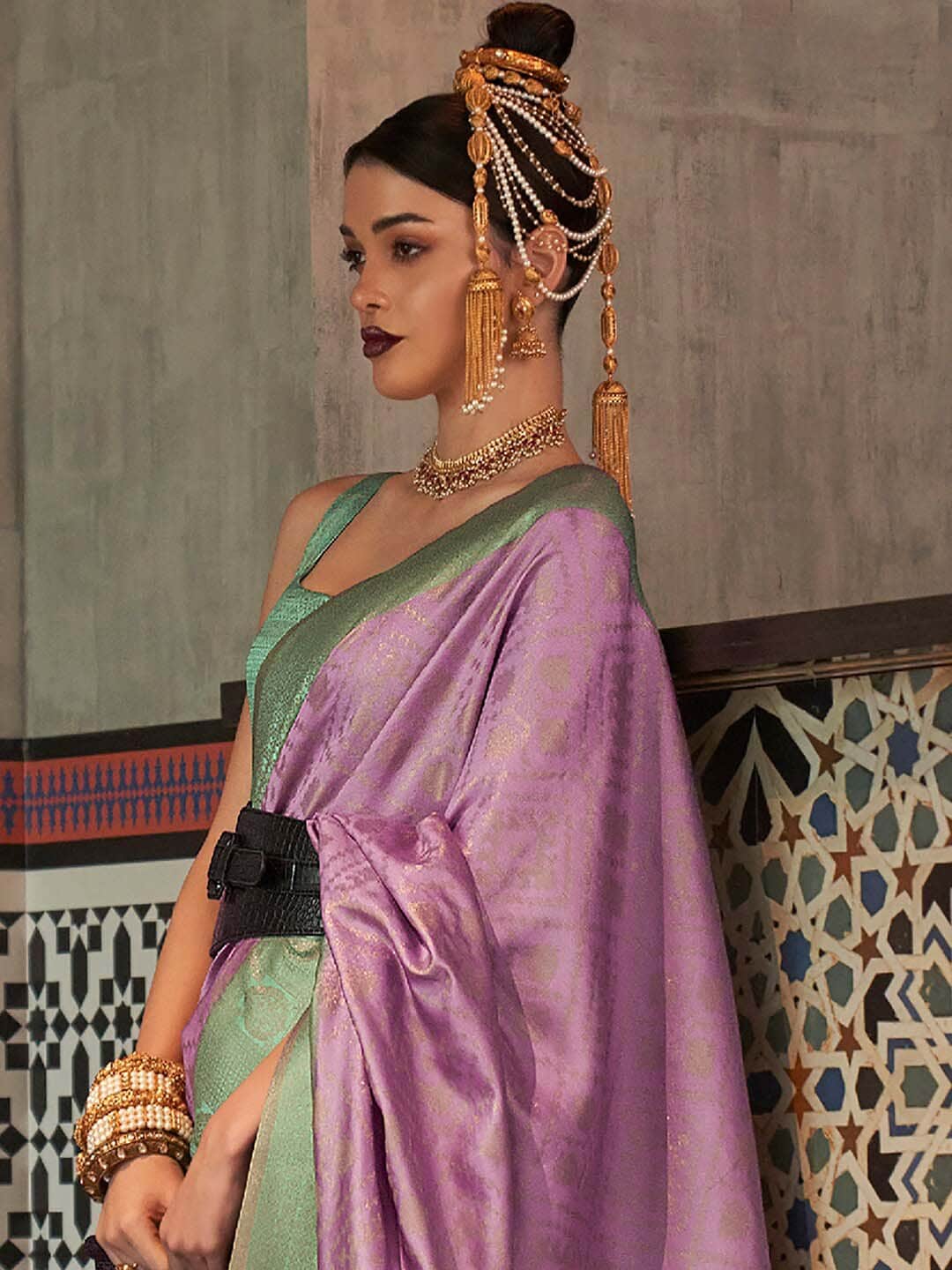Saree Mall Woven Design Zari Silk Blend Kanjeevaram Sarees | Grocsy