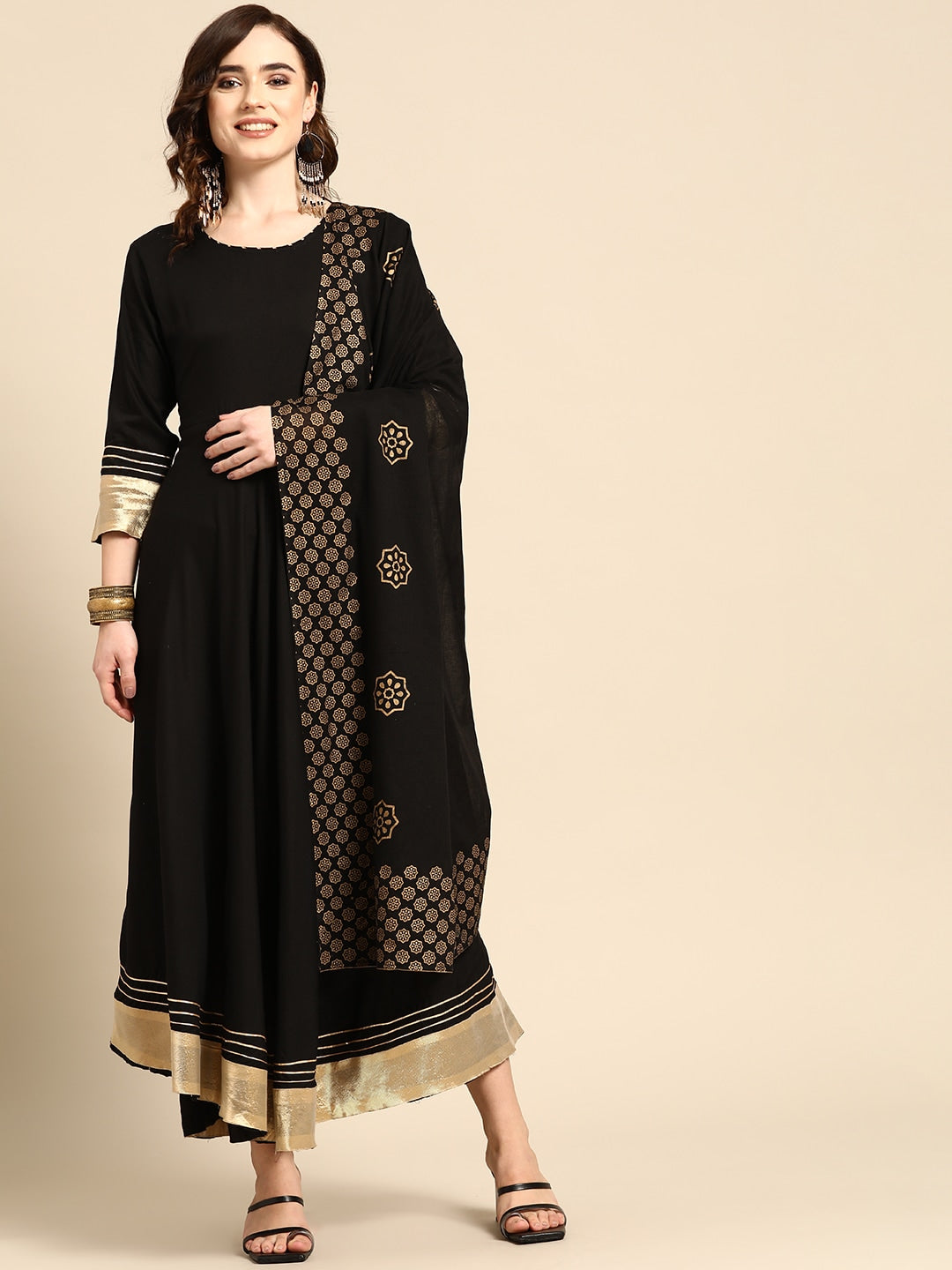 Sangria Women Black & Gold-Toned Gotta Patti Kurta | Grocsy