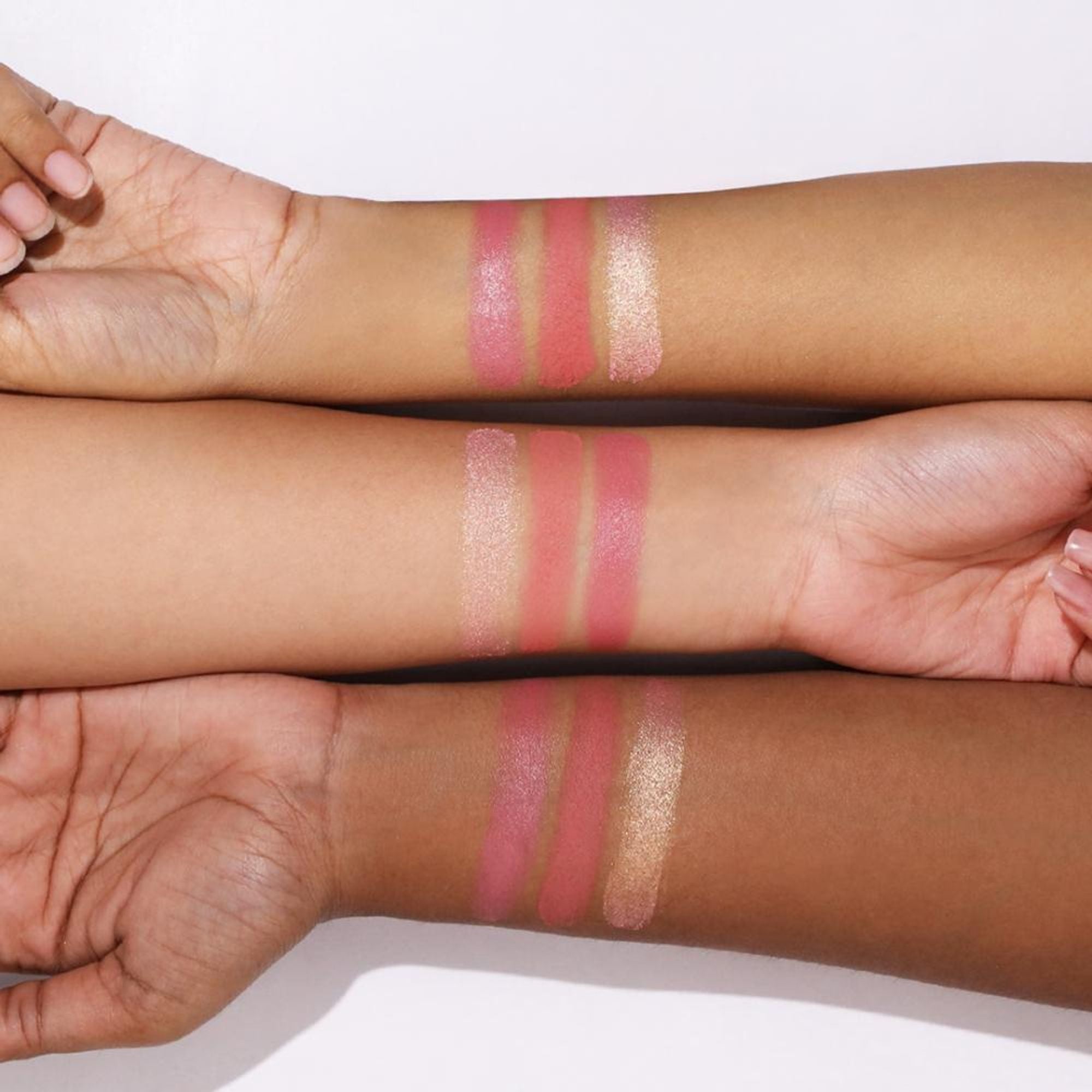 Makeup Revolution Blush Icon Palette - Aura Points Rose | Grocsy