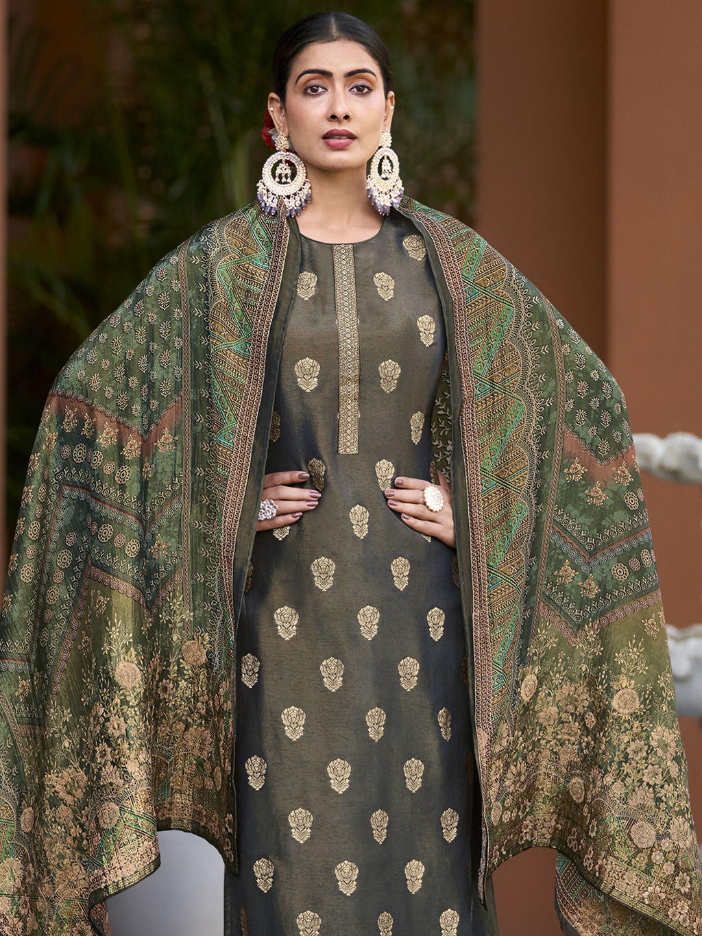 Jyoti Fashion Women's Green Pure Silk Elegant Jacquard Woven Kurta with Trouser & Dupatta | Grocsy