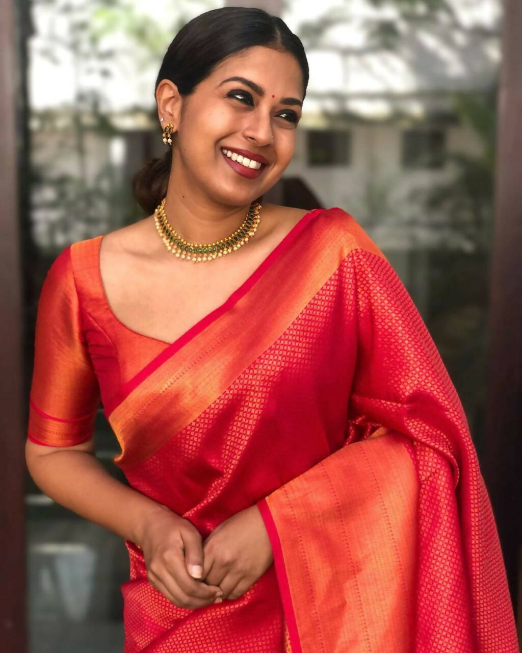 DEIANA'S Beautiful Designer Golden zari Soft Lichi Silk Saree - Red | Grocsy