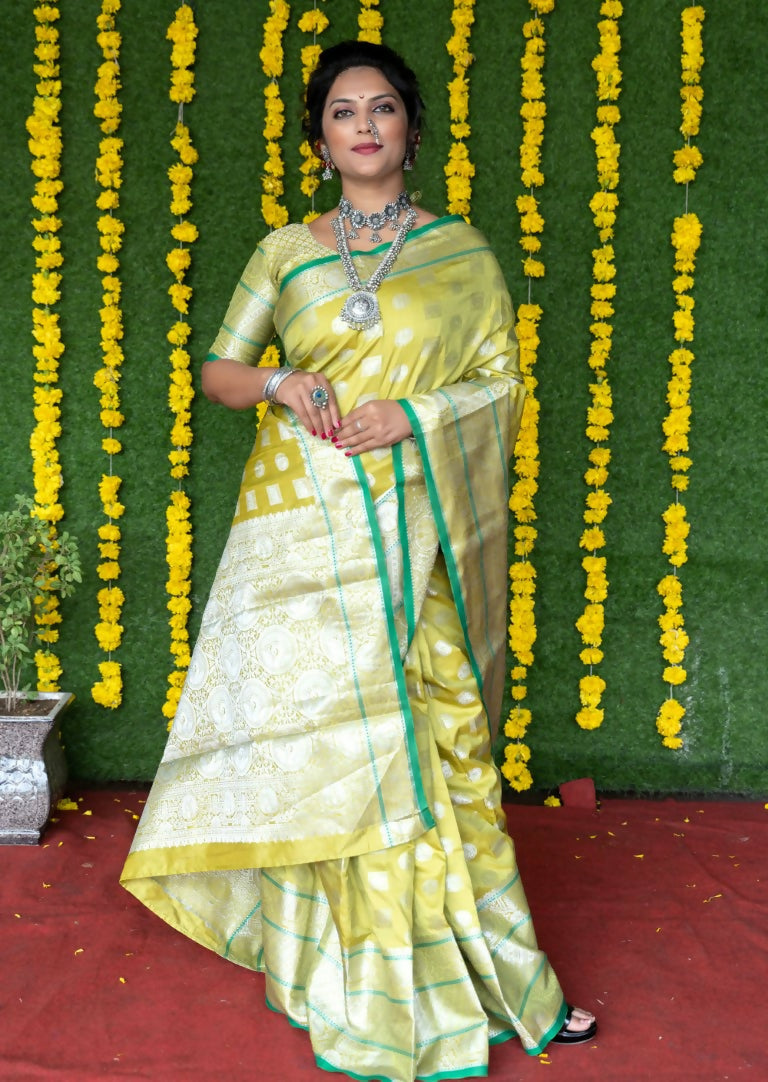 Jyoti Fashion Women's Green Soft Handloom Silk Zari Woven Saree with Blouse | Grocsy