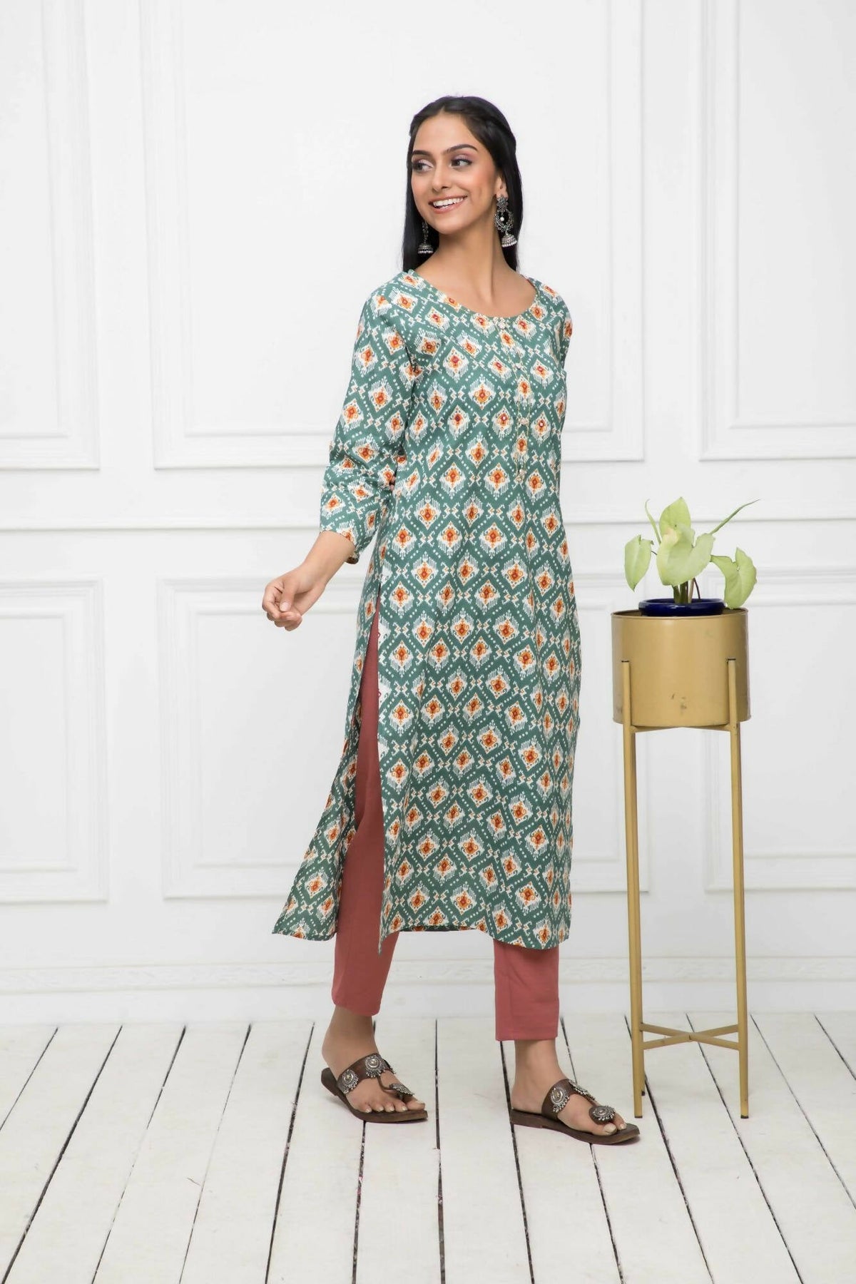 Myshka Multi Floral Cotton Straight Round Neck Women Kurtas | Grocsy
