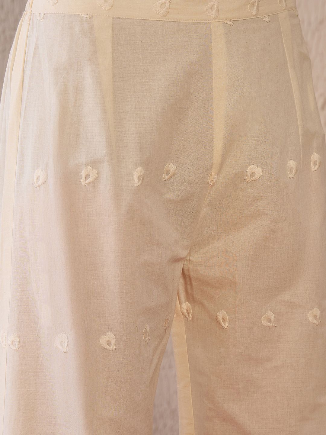 Indo Era Women Floral Embroidered Thread Work Kurta | Grocsy