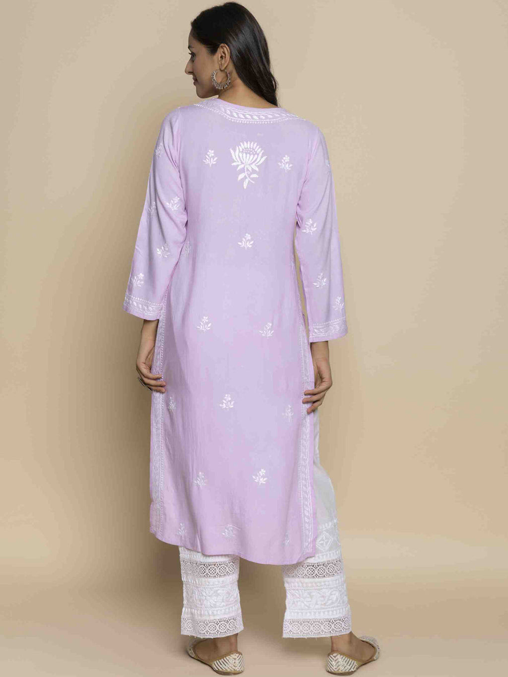 HOUSE OF KARI Floral Embroidered Chikankari Straight Kurta | Grocsy
