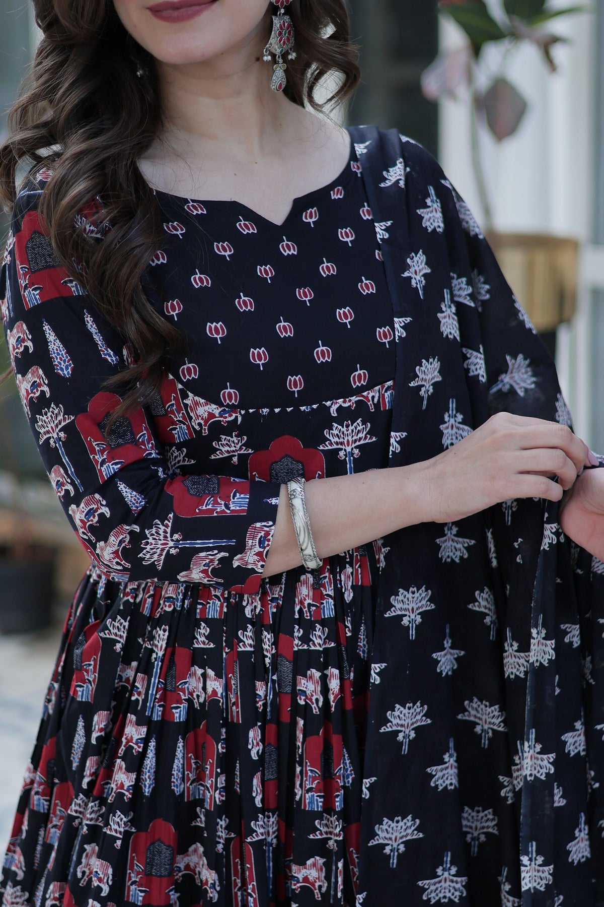 Vedant Vastram Printed Pure Cotton Kurti Pant Set With Dupatta - Black | Grocsy