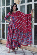 Vedant Vastram Printed Pure Cotton Kurti Pant Set With Dupatta - Maroon | Grocsy