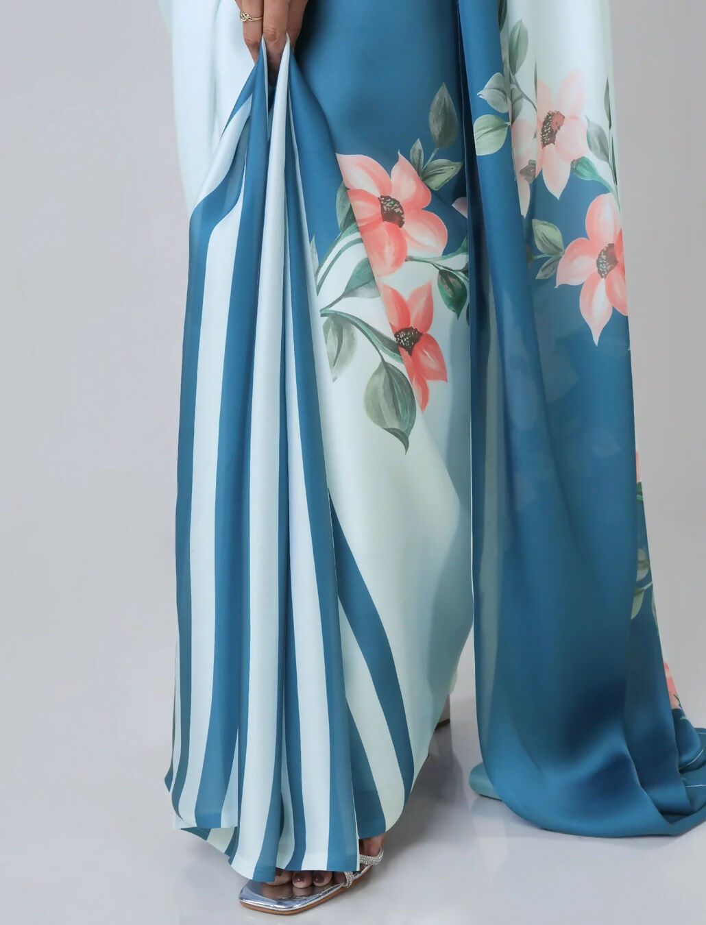 Vastranavya Icy Blue Freehand with Navy Starburst & Floral Print Ready to Wear Saree | Grocsy