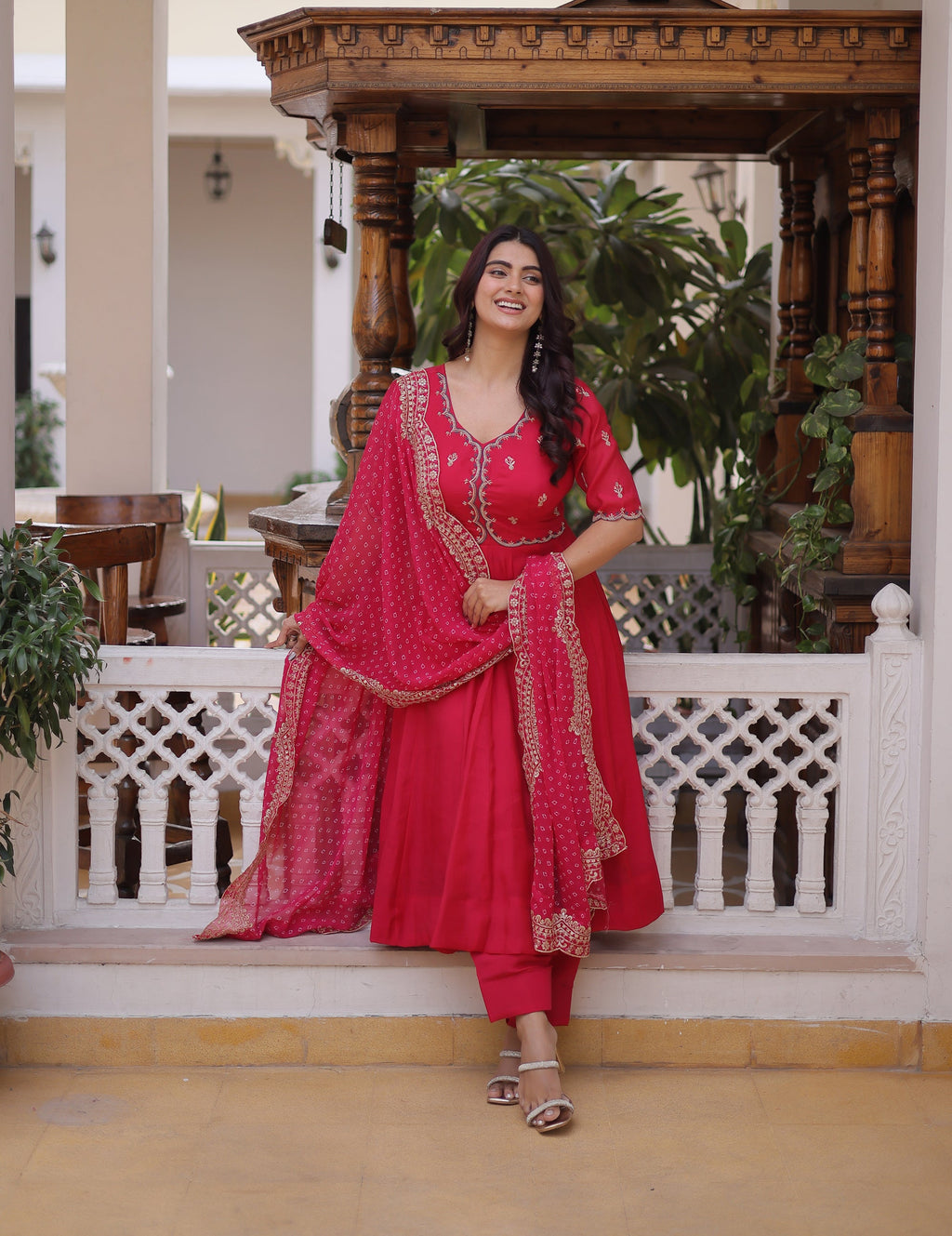Lorenvalley Fashion Pink Mul Chanderi with Beads Thread Embroidered work Kurta Pant with Dupatta | Grocsy