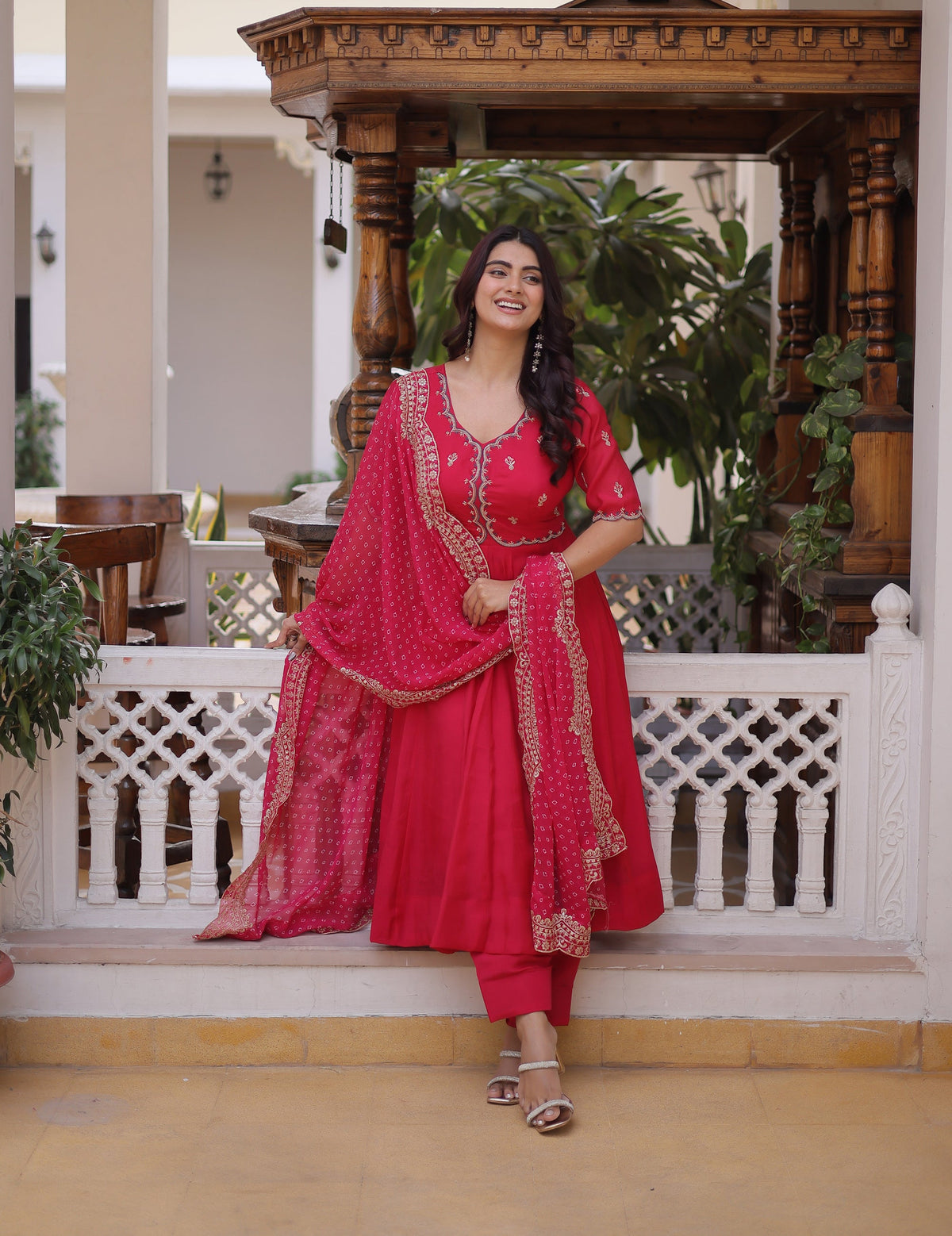 Lorenvalley Fashion Pink Mul Chanderi with Beads Thread Embroidered work Kurta Pant with Dupatta | Grocsy