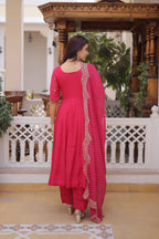 Lorenvalley Fashion Pink Mul Chanderi with Beads Thread Embroidered work Kurta Pant with Dupatta | Grocsy