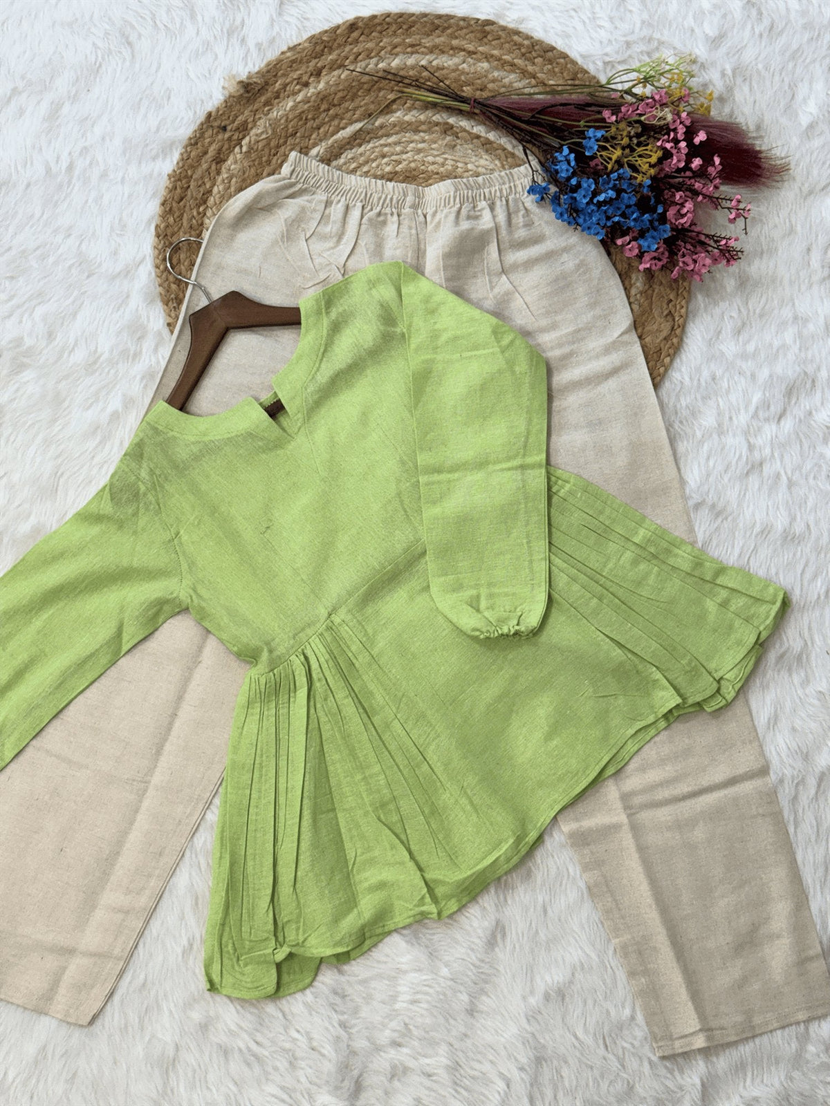 Lorenvalley Fashion Parrotgreen Linen Cotton Top Bottom Set | Grocsy