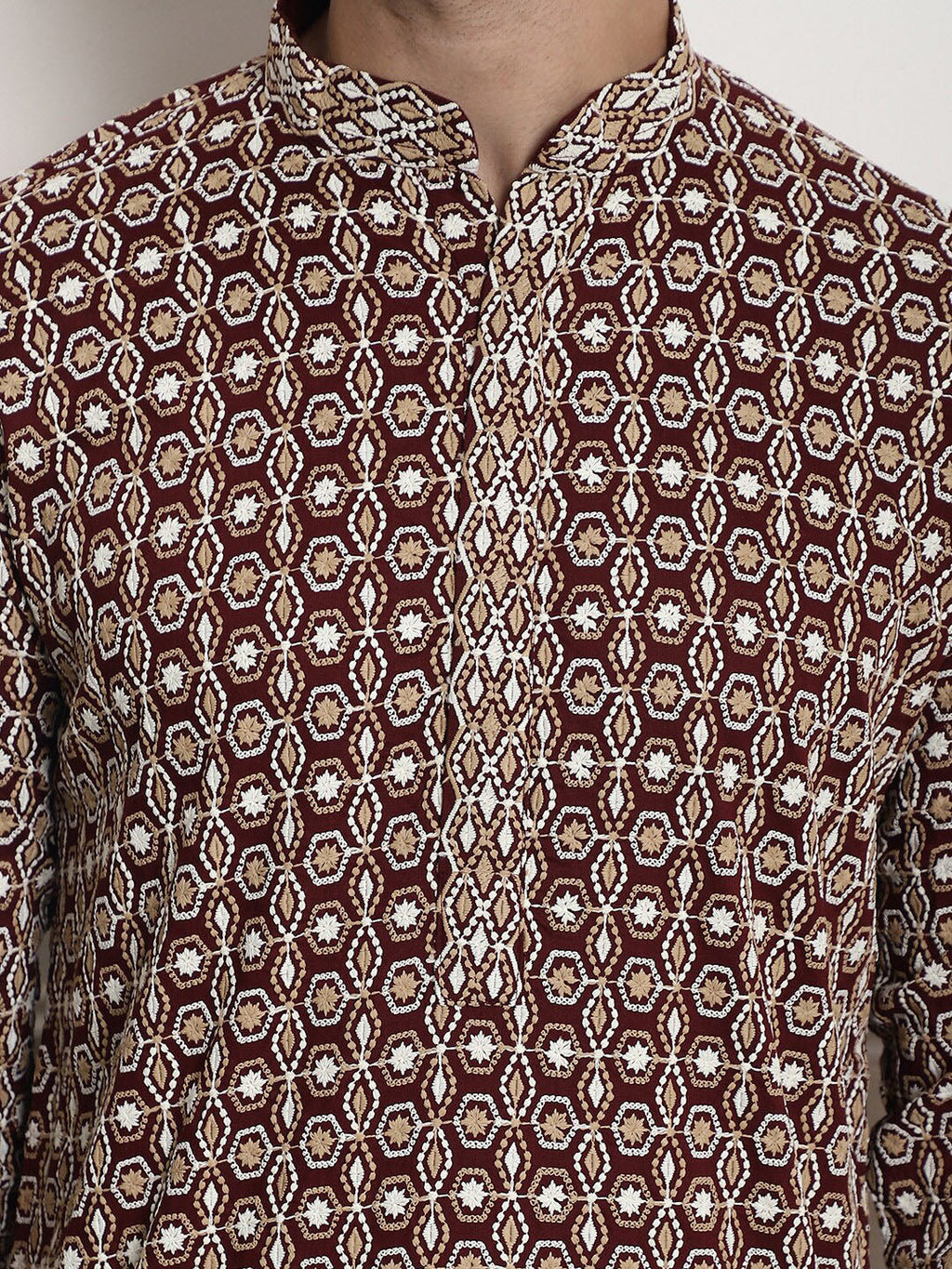 Sojanya Geometric Embroidered Mandarin Collar Kurta | Grocsy