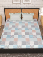 Story@home Arena Peach & White Geometric Microfiber 180TC Queen Bedsheet & 2 Pillow Covers | Grocsy