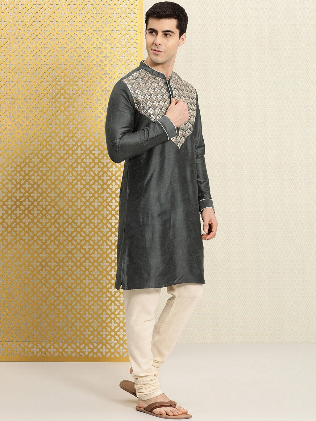 House of Pataudi Men Embroidered Mirror Work Jashn Kurta | Grocsy