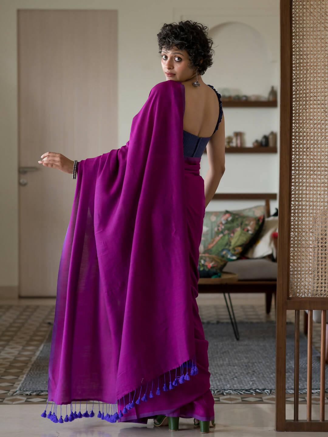 Suta Magenta Solid Cotton Blend Saree | Grocsy