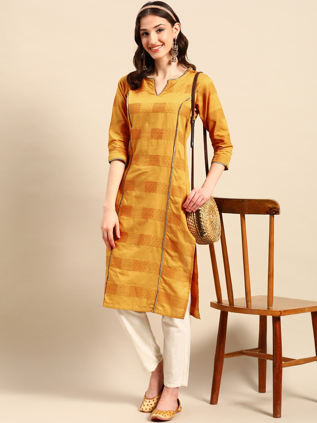 Sangria Embellished Cotton Kurta | Grocsy