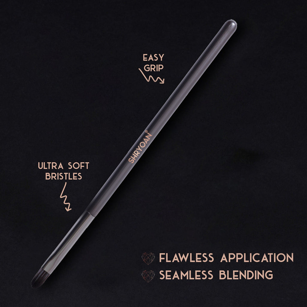 Shryoan Lip Brush with Soft & Synthetic Bristles | Grocsy
