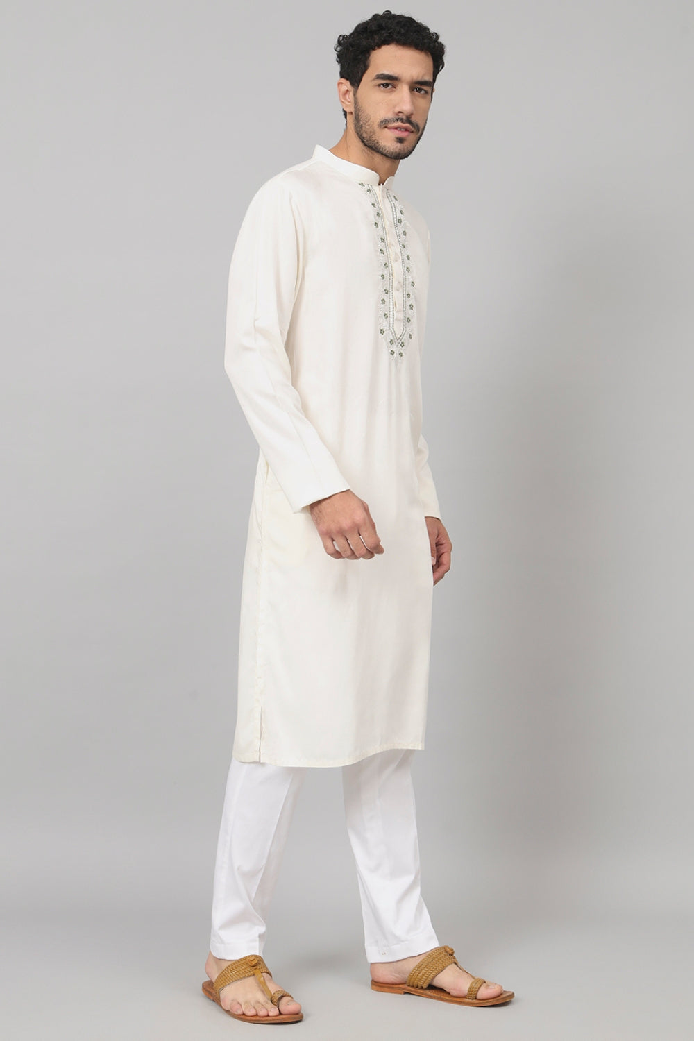 Floral Neckline Embroidered Cotton Kurta by Hilo Design | Grocsy