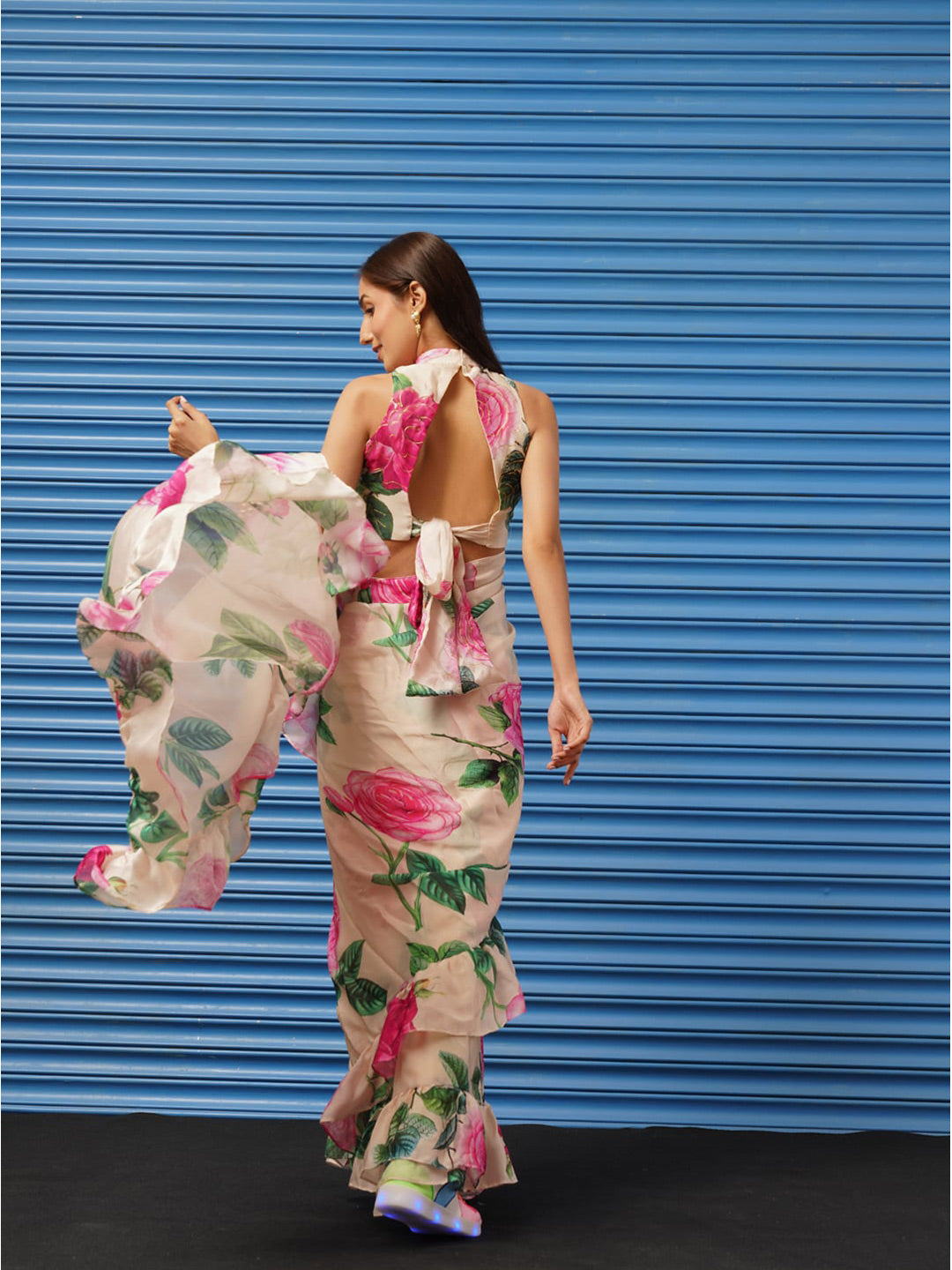Tikhi Imli Floral Printed Poly Crepe Saree | Grocsy