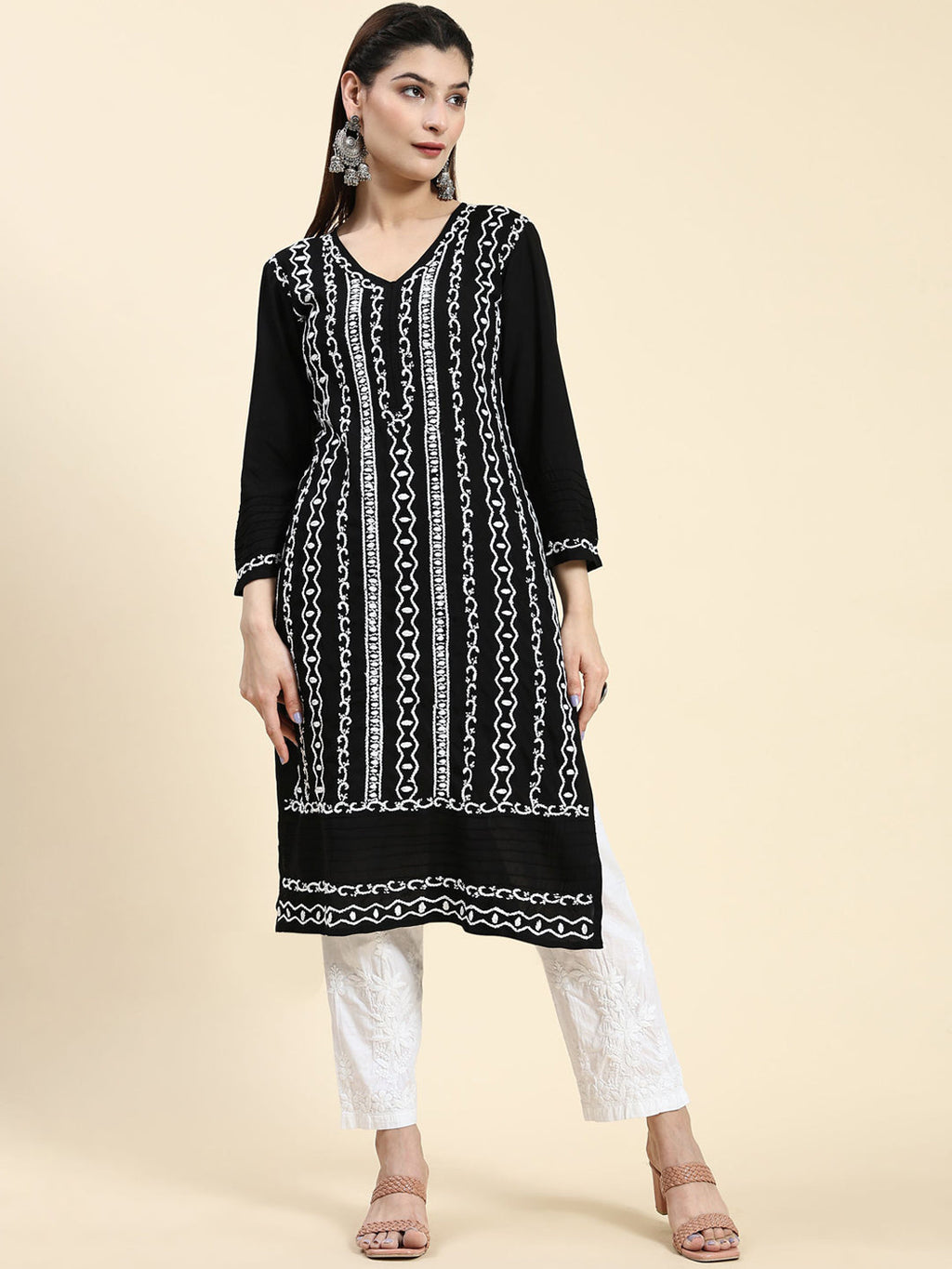 HOUSE OF KARI Ethnic Motifs Embroidered Chikankari Straight Kurta | Grocsy