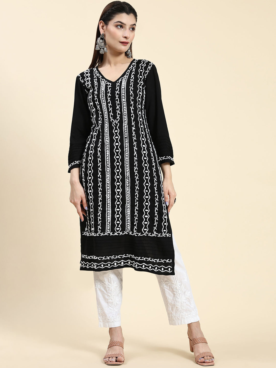 HOUSE OF KARI Ethnic Motifs Embroidered Chikankari Straight Kurta | Grocsy