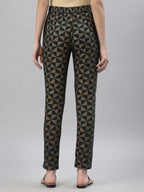 Juniper Women's Jadegreen Cotton flex Printed Straight Pant | Grocsy
